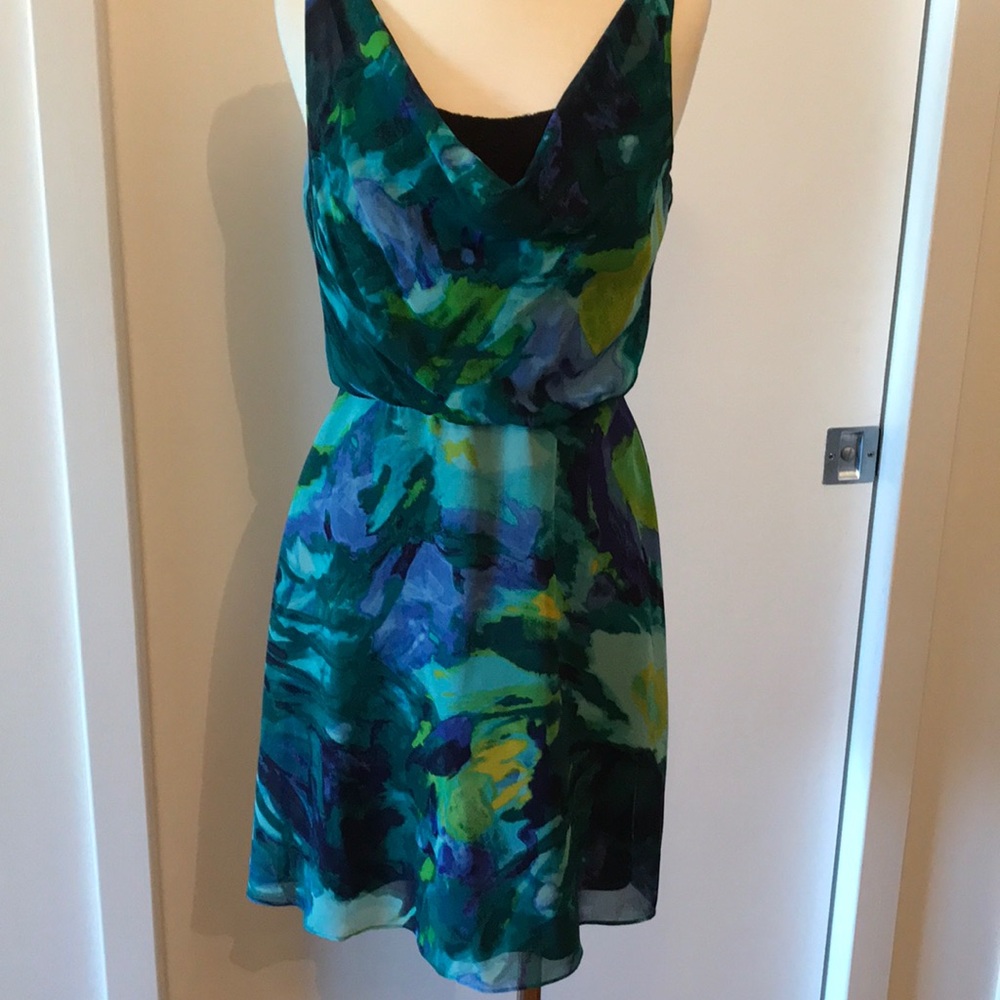 NWOT Donna Morgan abstract print dress